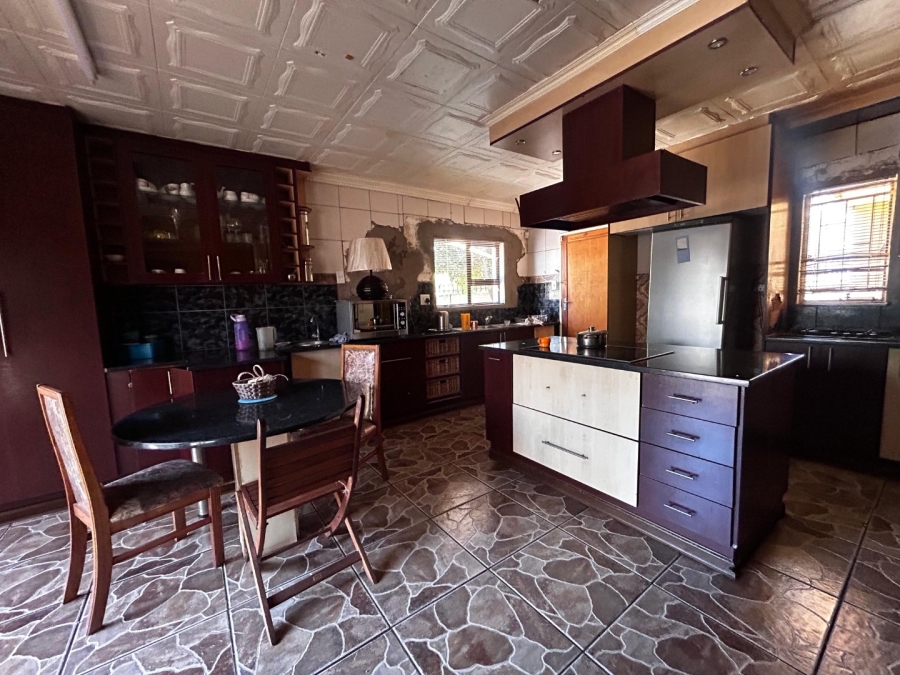 4 Bedroom Property for Sale in Uitsig Free State